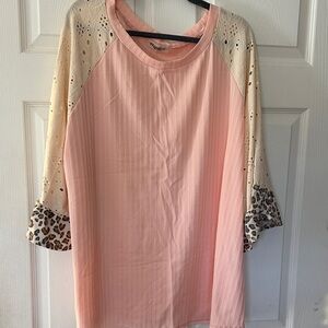 Blush Pink Raglan Top with Cream Eyelet Sleeves and Leopard Cuff